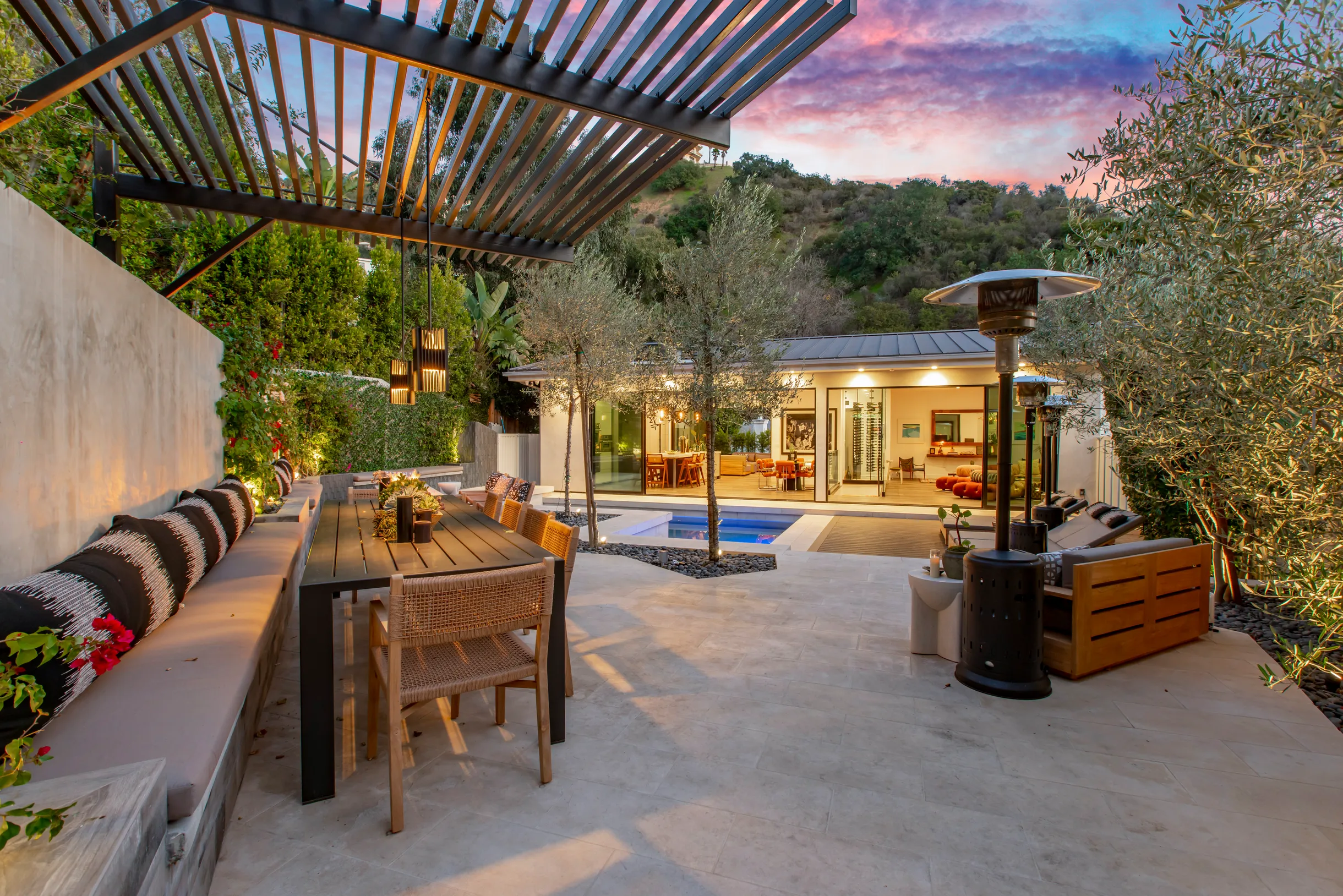 Wander Hollywood Haven #84