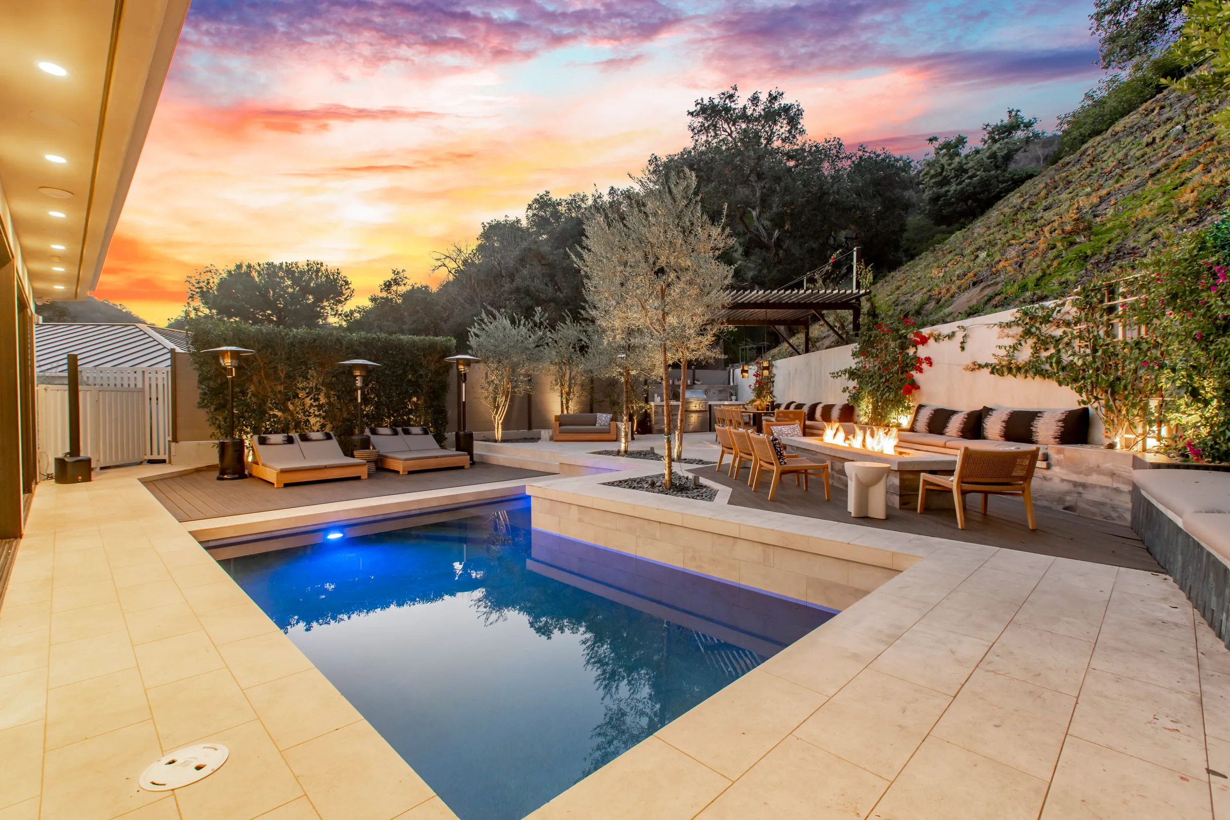 Wander Hollywood Haven #60