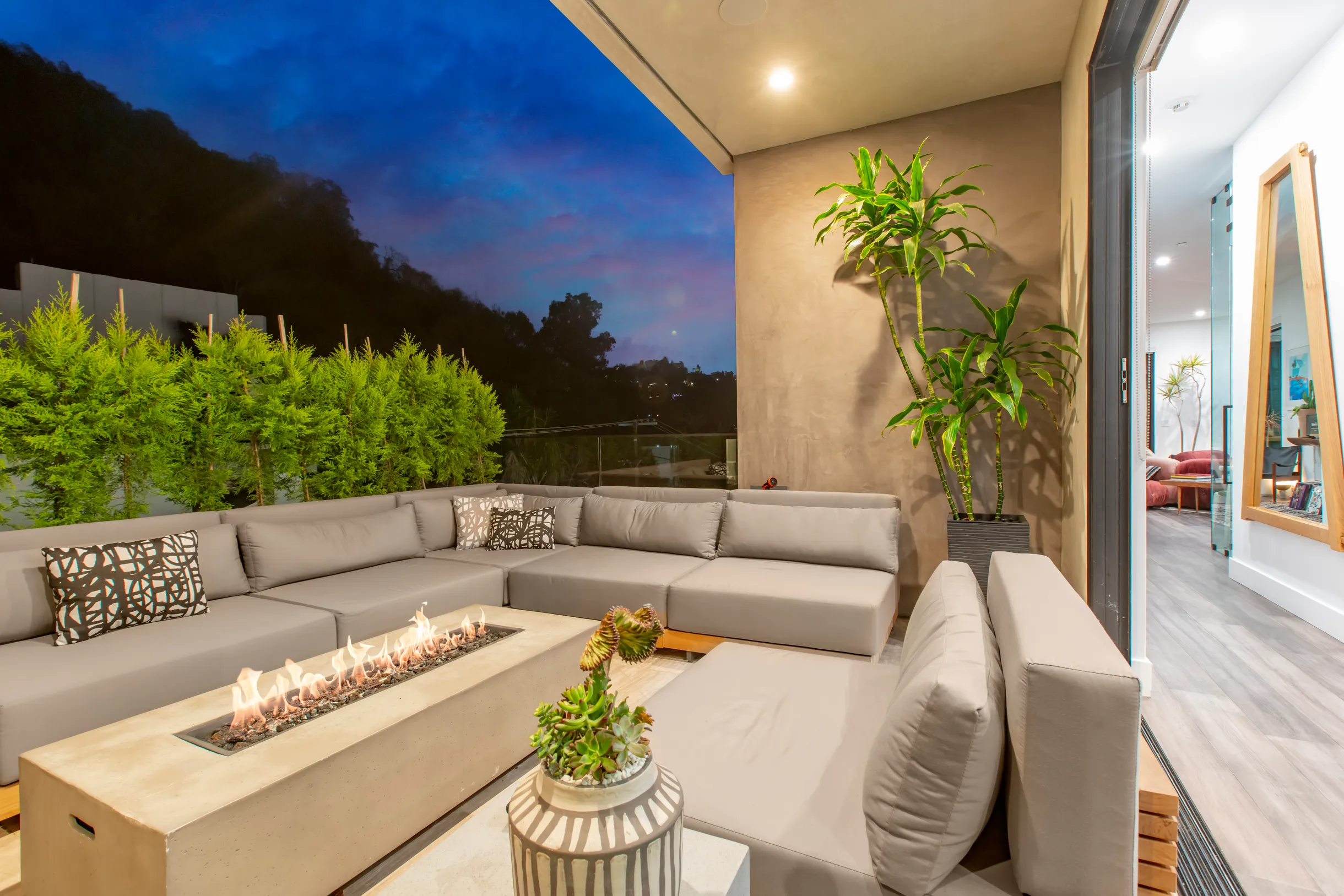 Wander Hollywood Haven #45