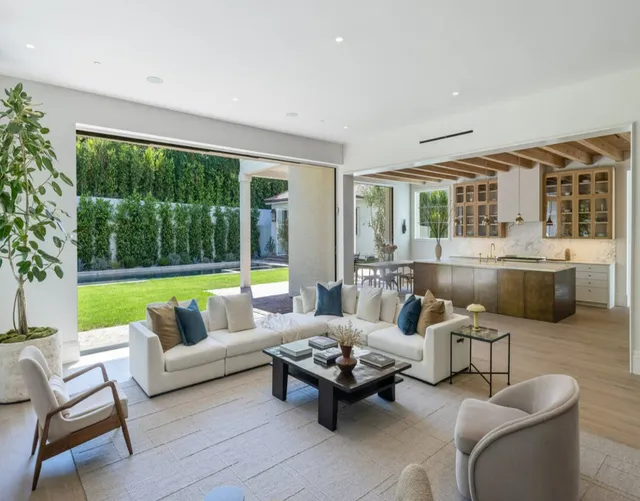 Wander Encino Woods #3