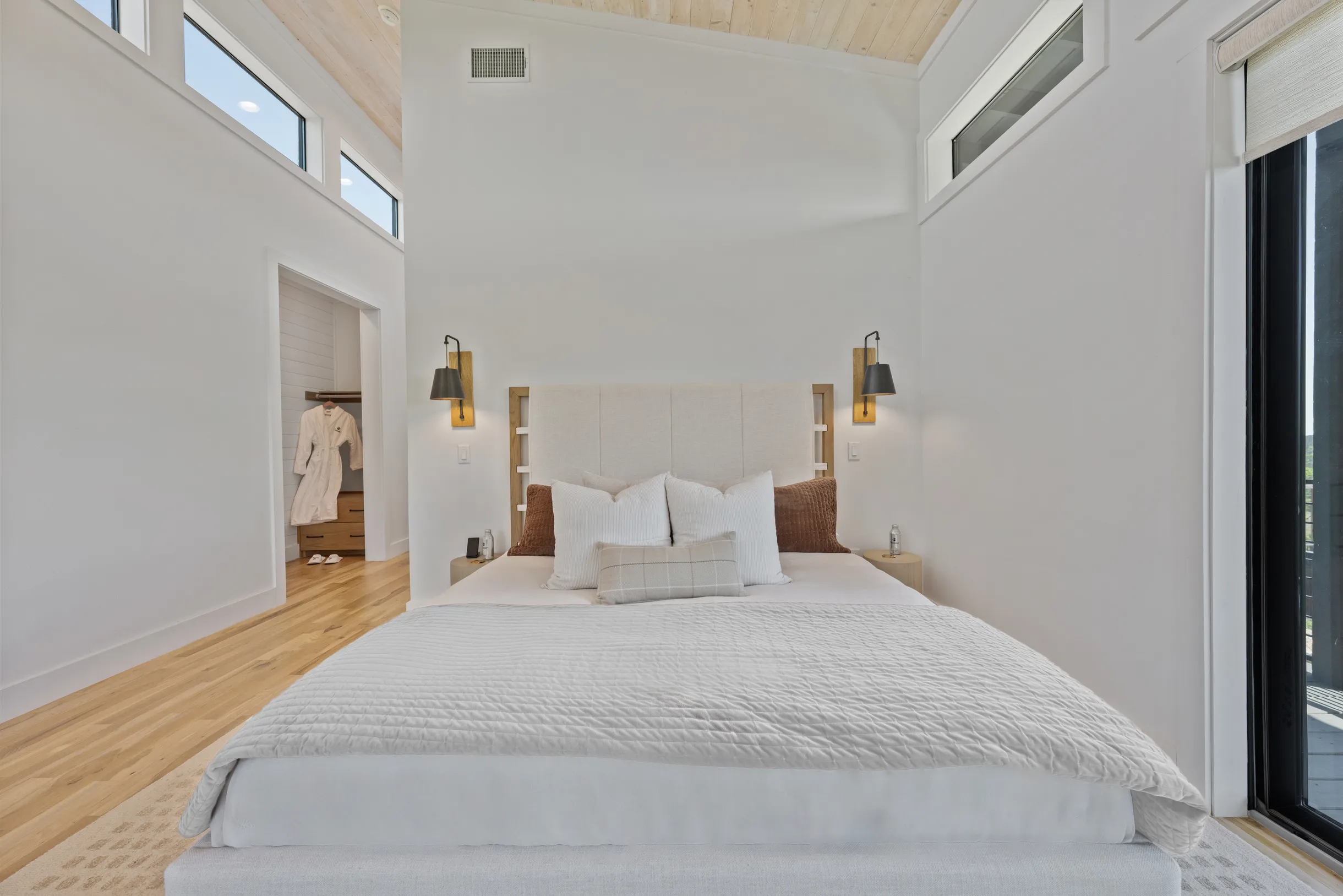 Wander Broken Bow Hollow #25