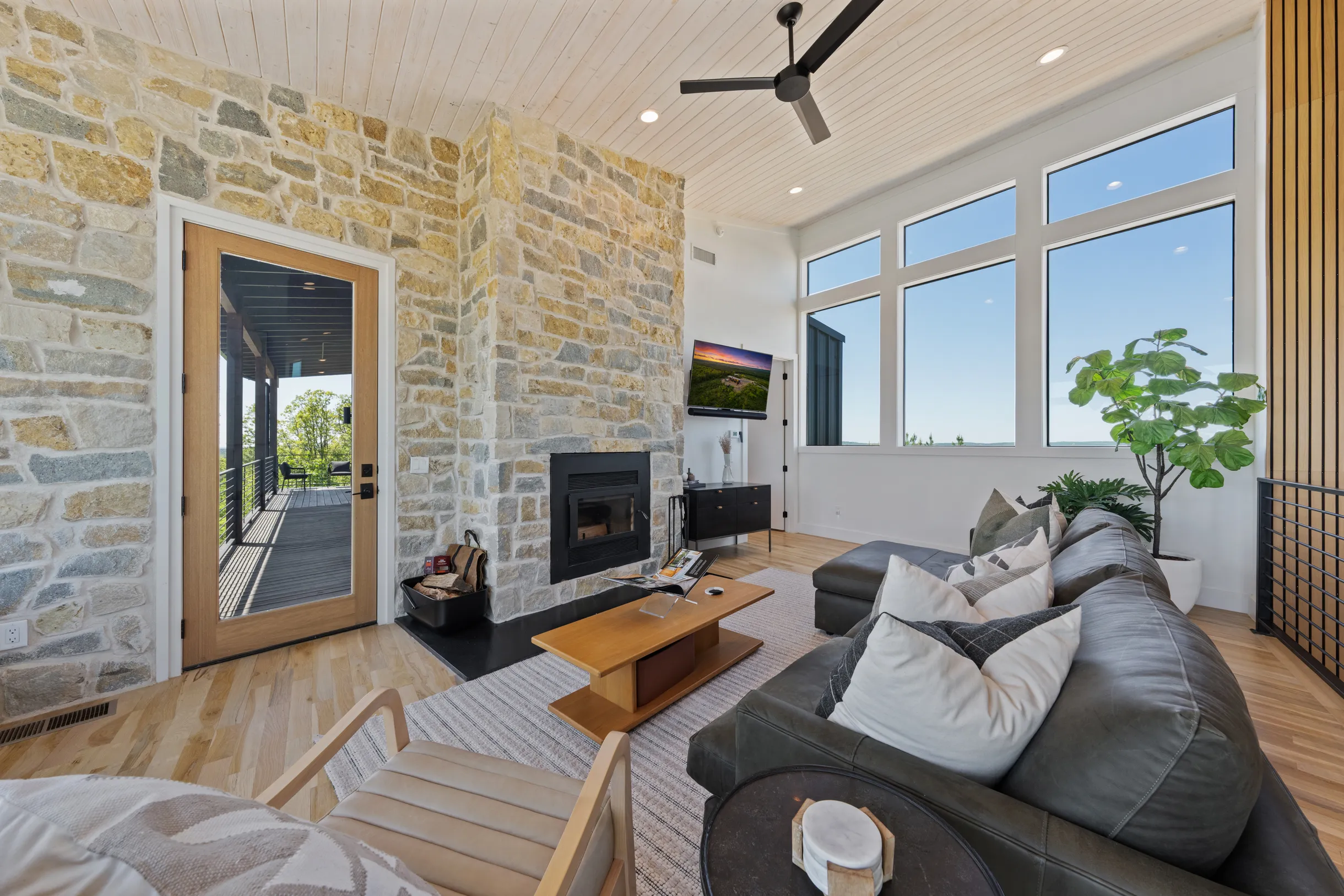 Wander Broken Bow Hollow #90