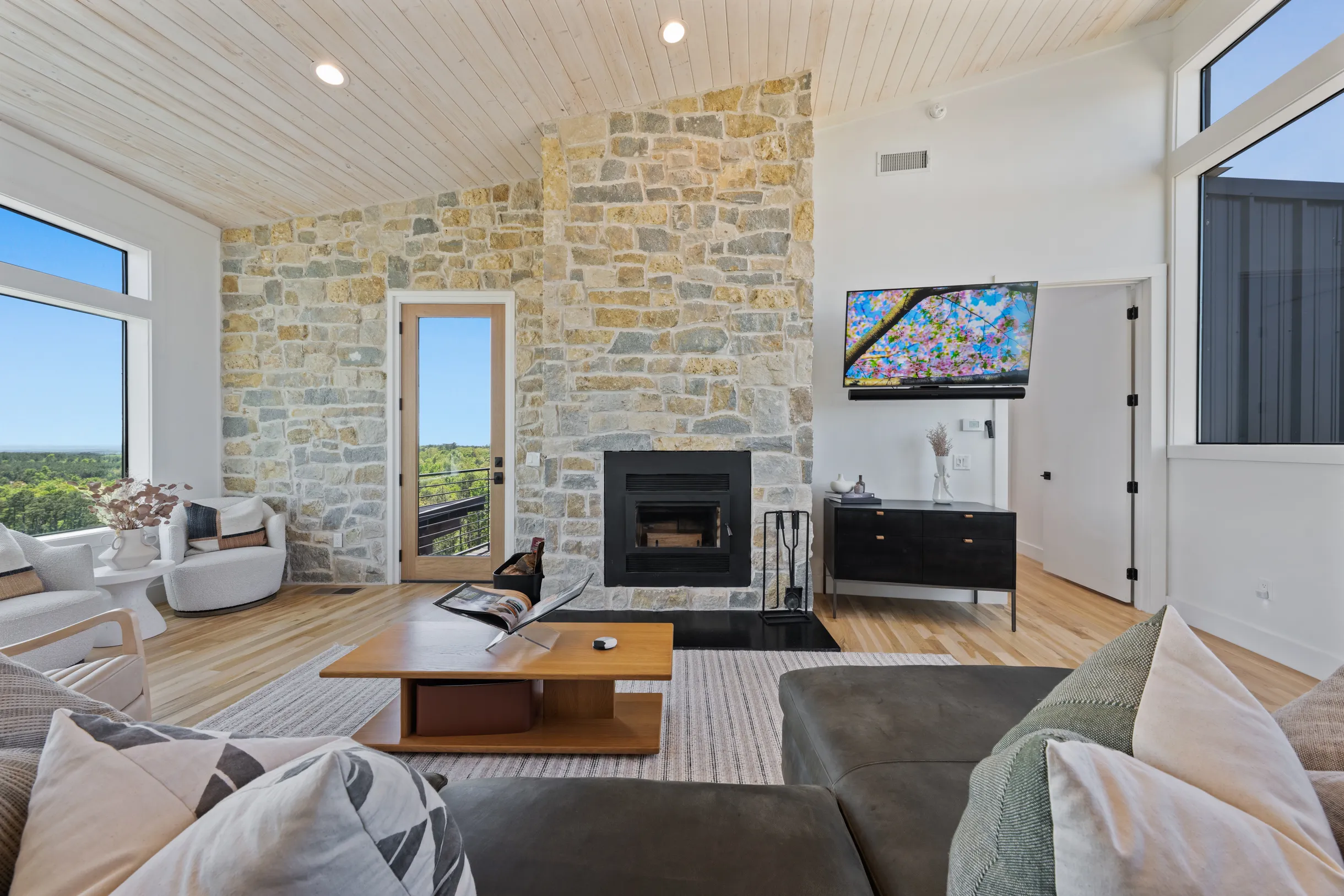 Wander Broken Bow Hollow #97