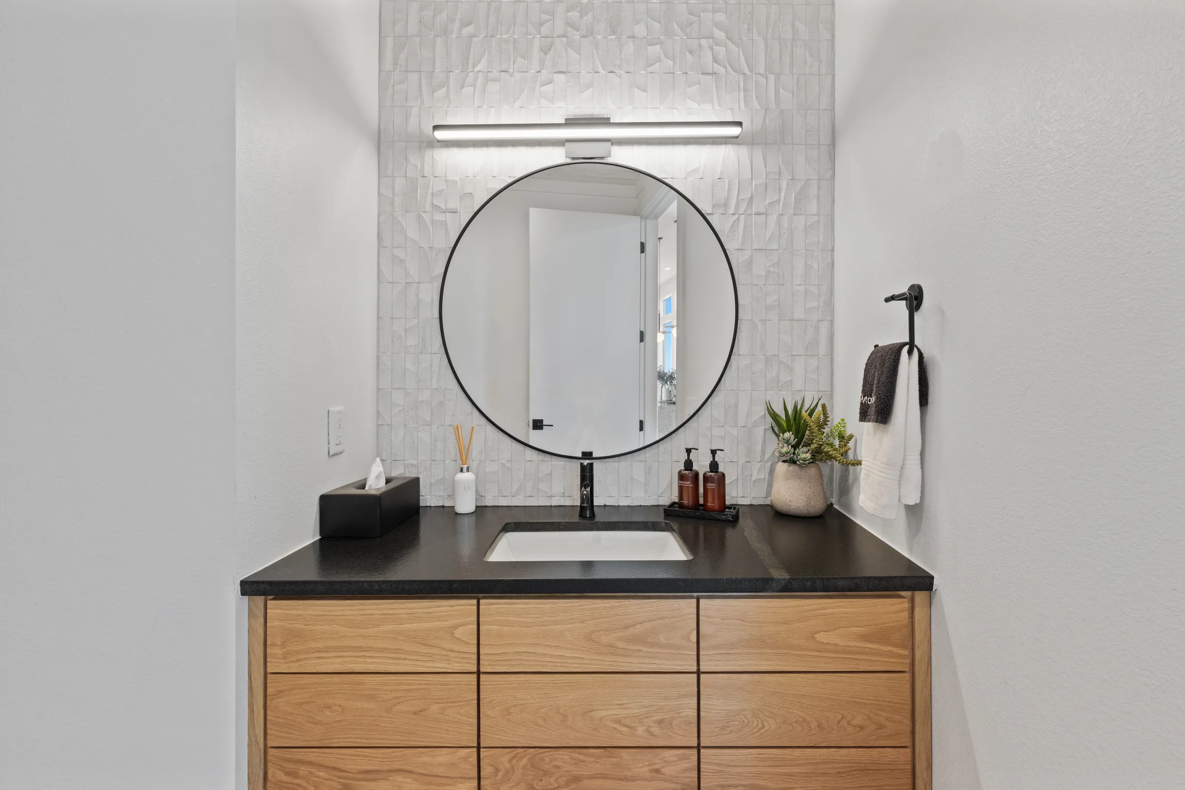 Wander Broken Bow Hollow #28