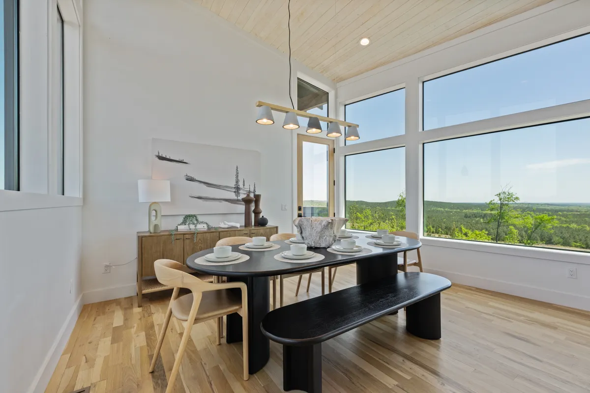 Wander Broken Bow Hollow