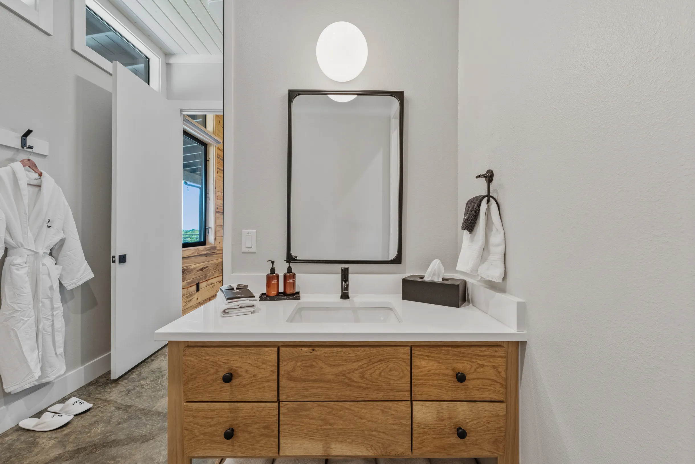 Wander Broken Bow Hollow #48