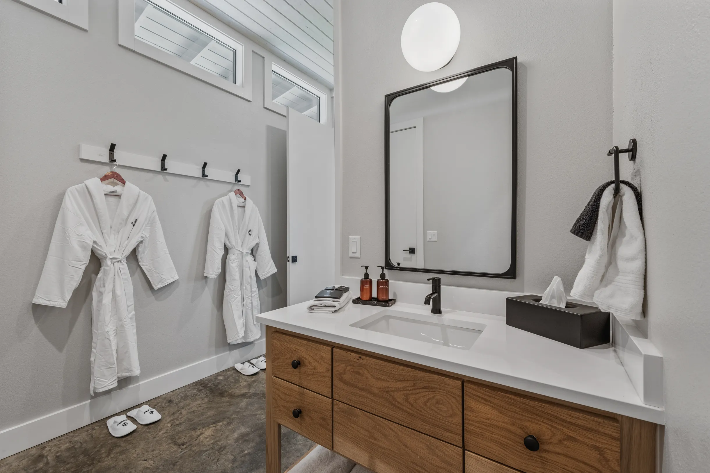 Wander Broken Bow Hollow #34