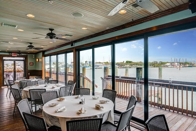 Doc Ford's Rum Bar & Grille - Ft. Myers Beach