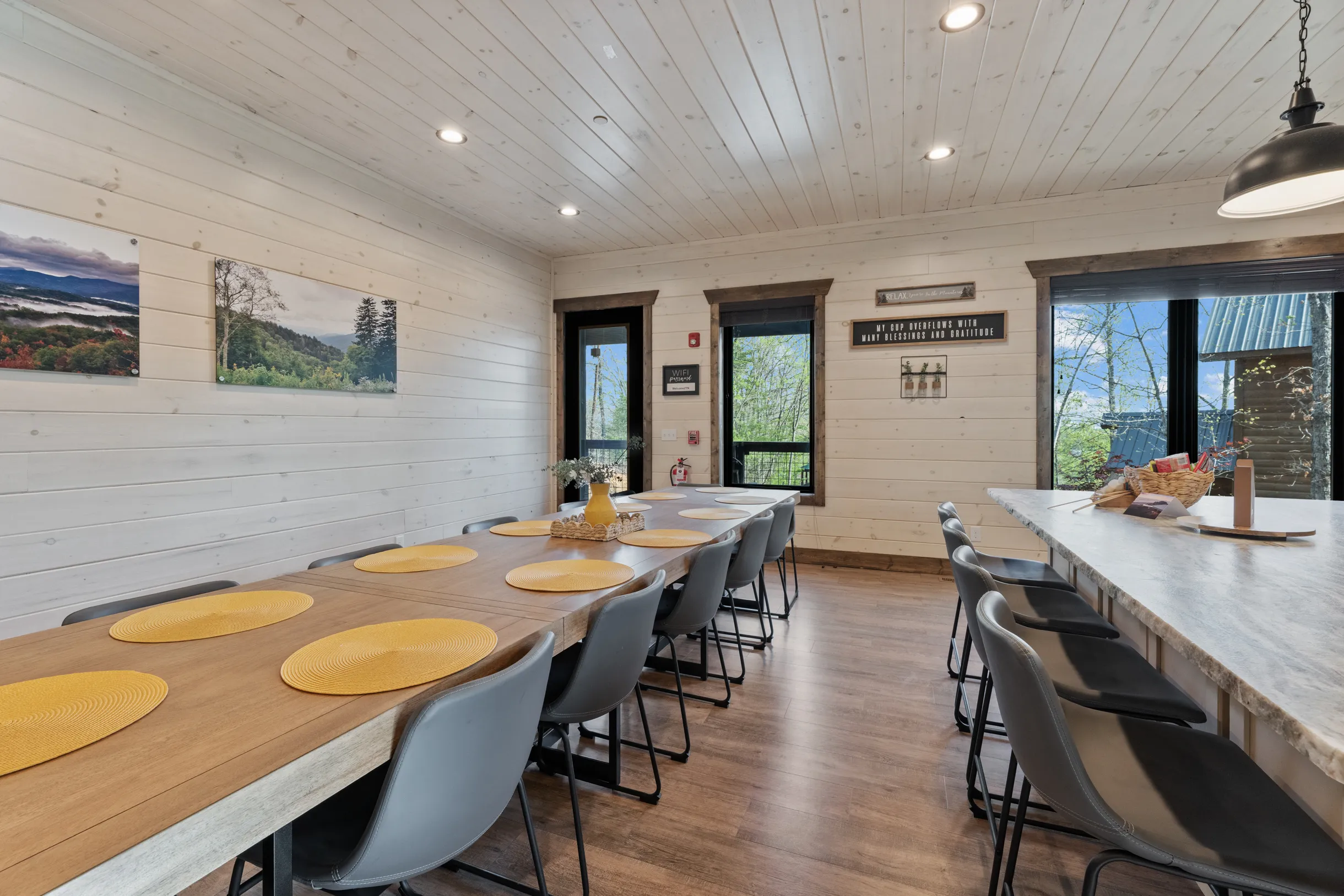 Wander Pigeon Ridge #100