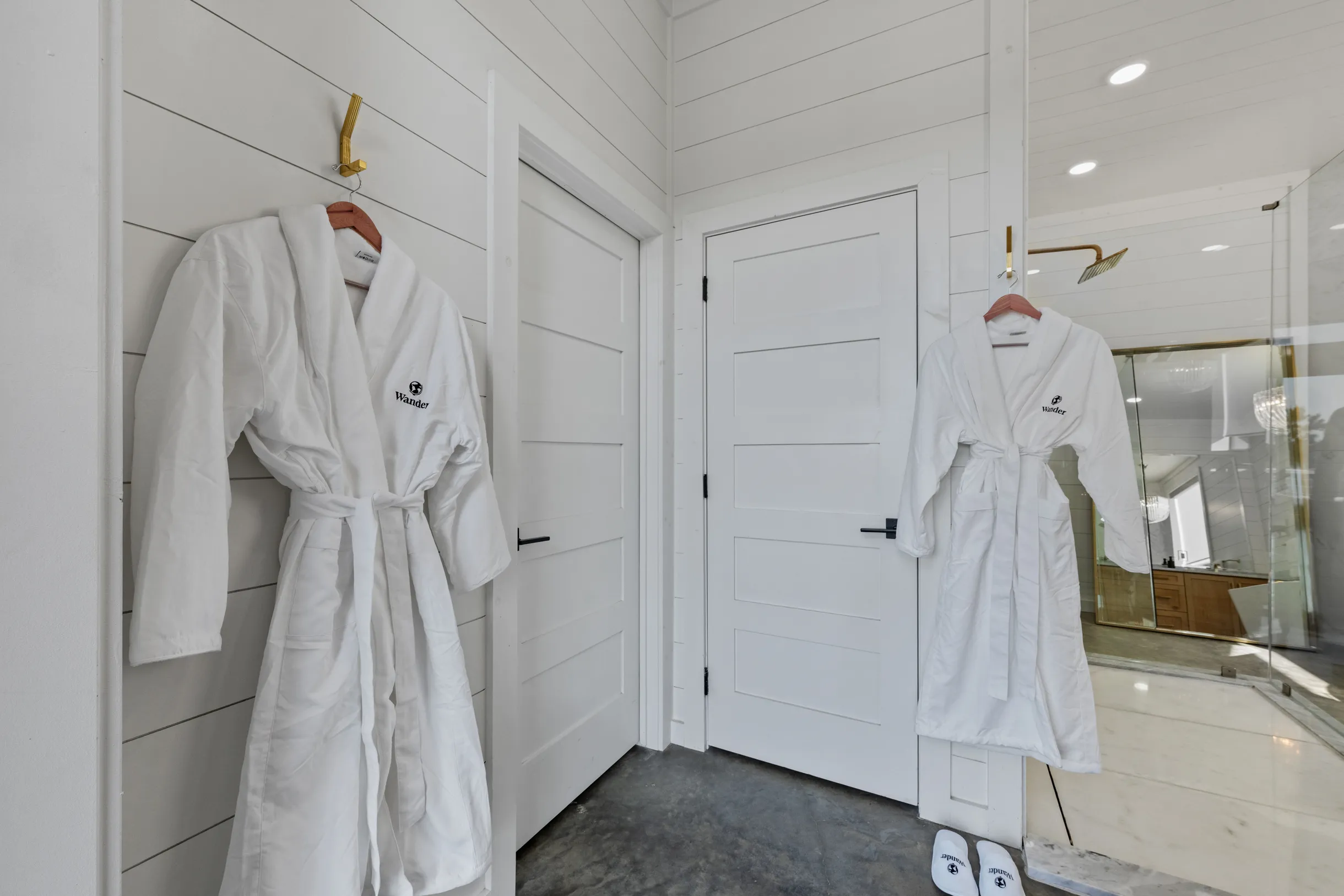 Wander Broken Bow Woods #119