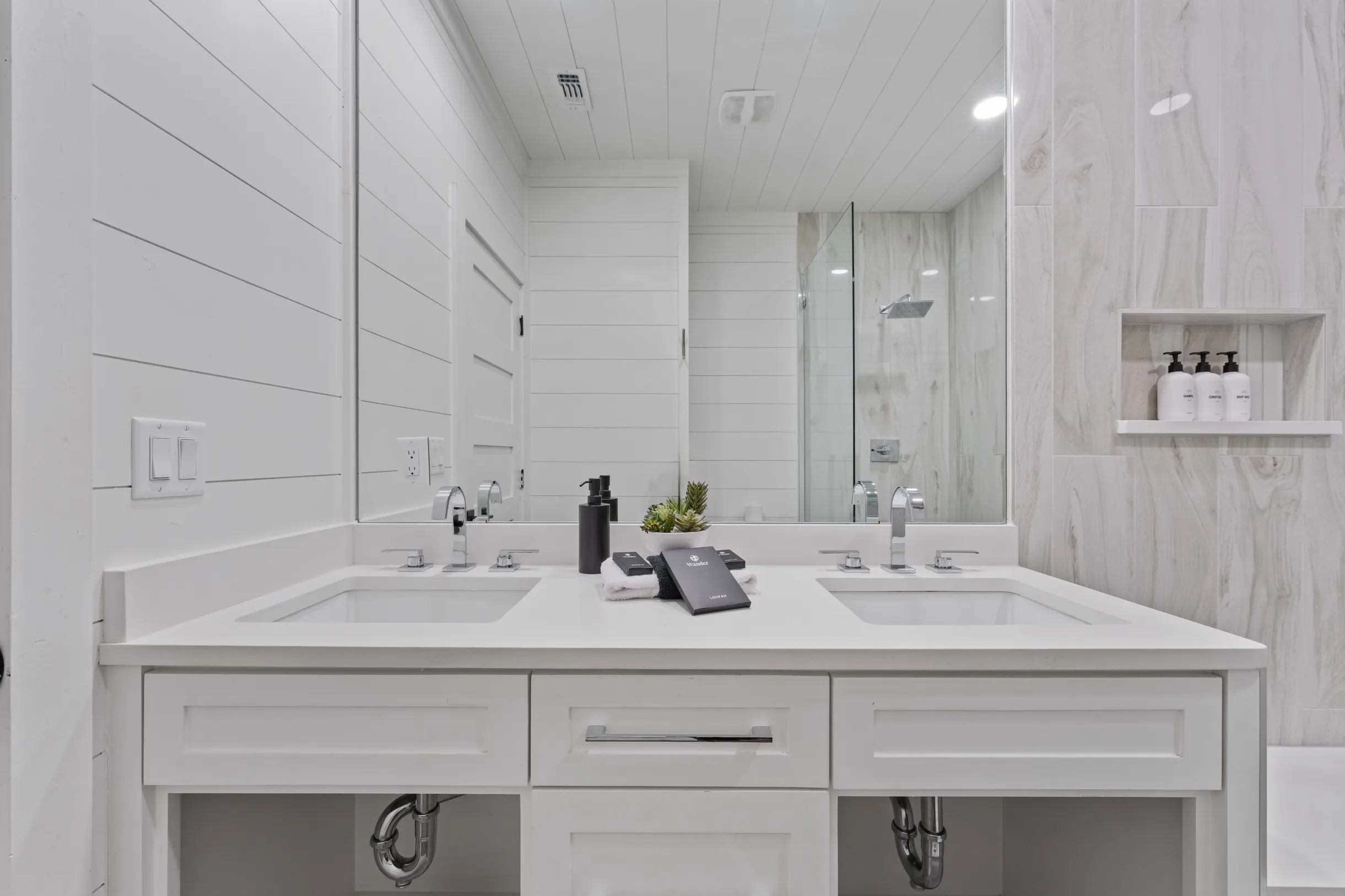 Wander Broken Bow Woods #53