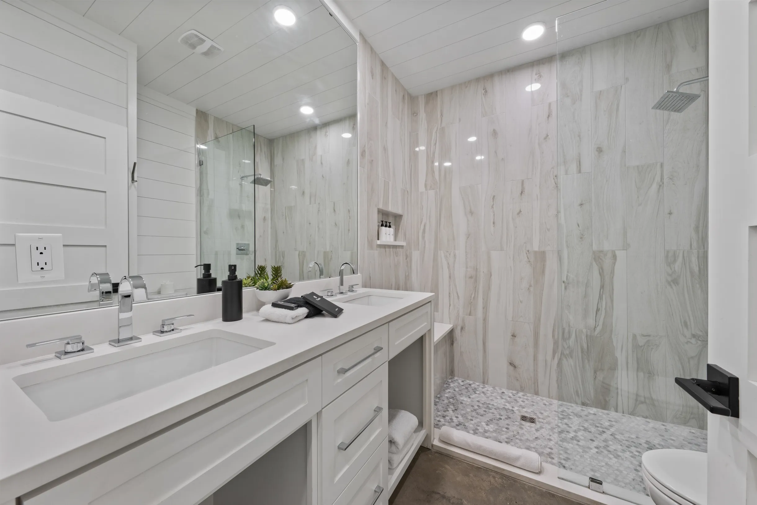 Wander Broken Bow Woods #14