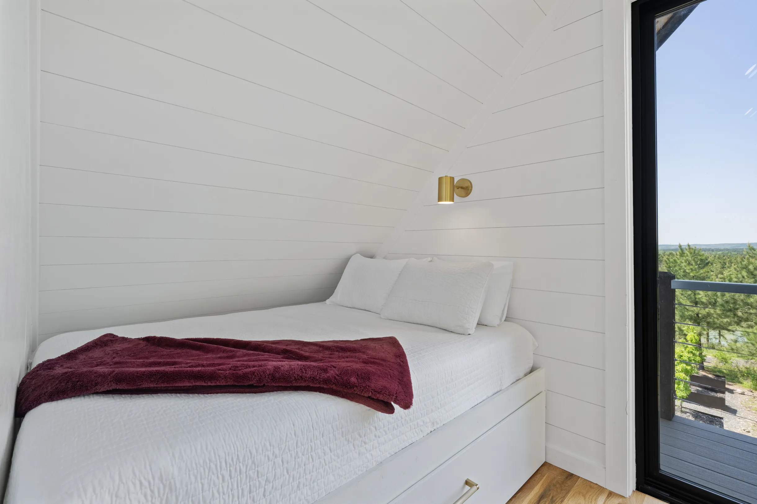 Wander Broken Bow Woods #100