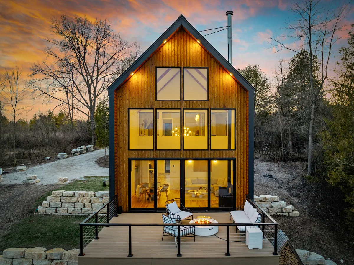 Wander Forestville Pines