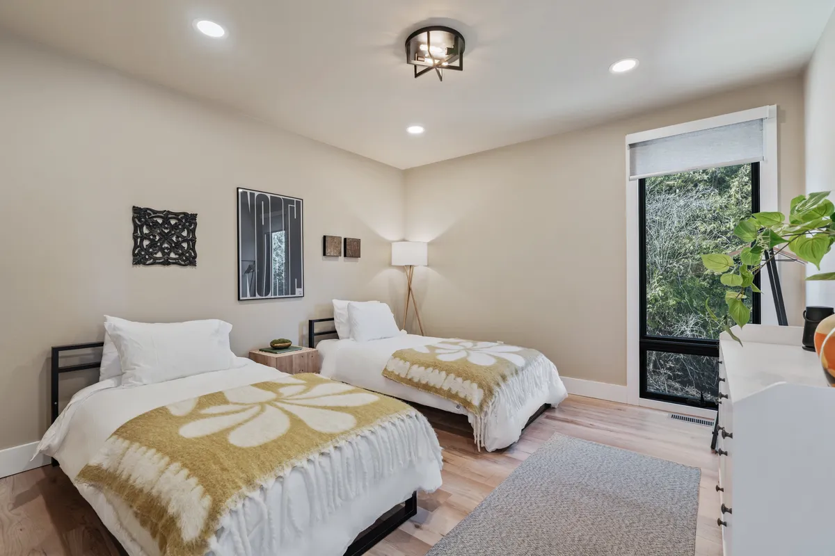 Bedroom 3 image