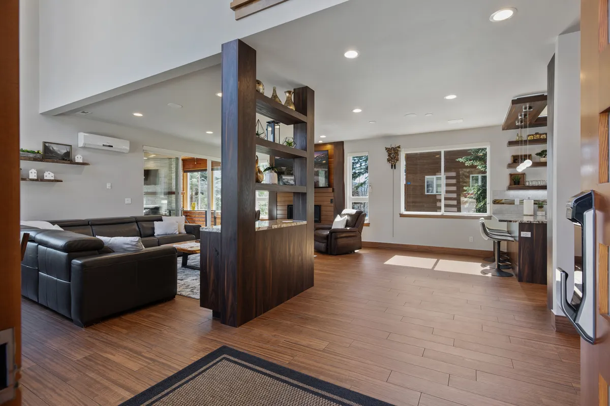 Wander Snoqualmie Pass