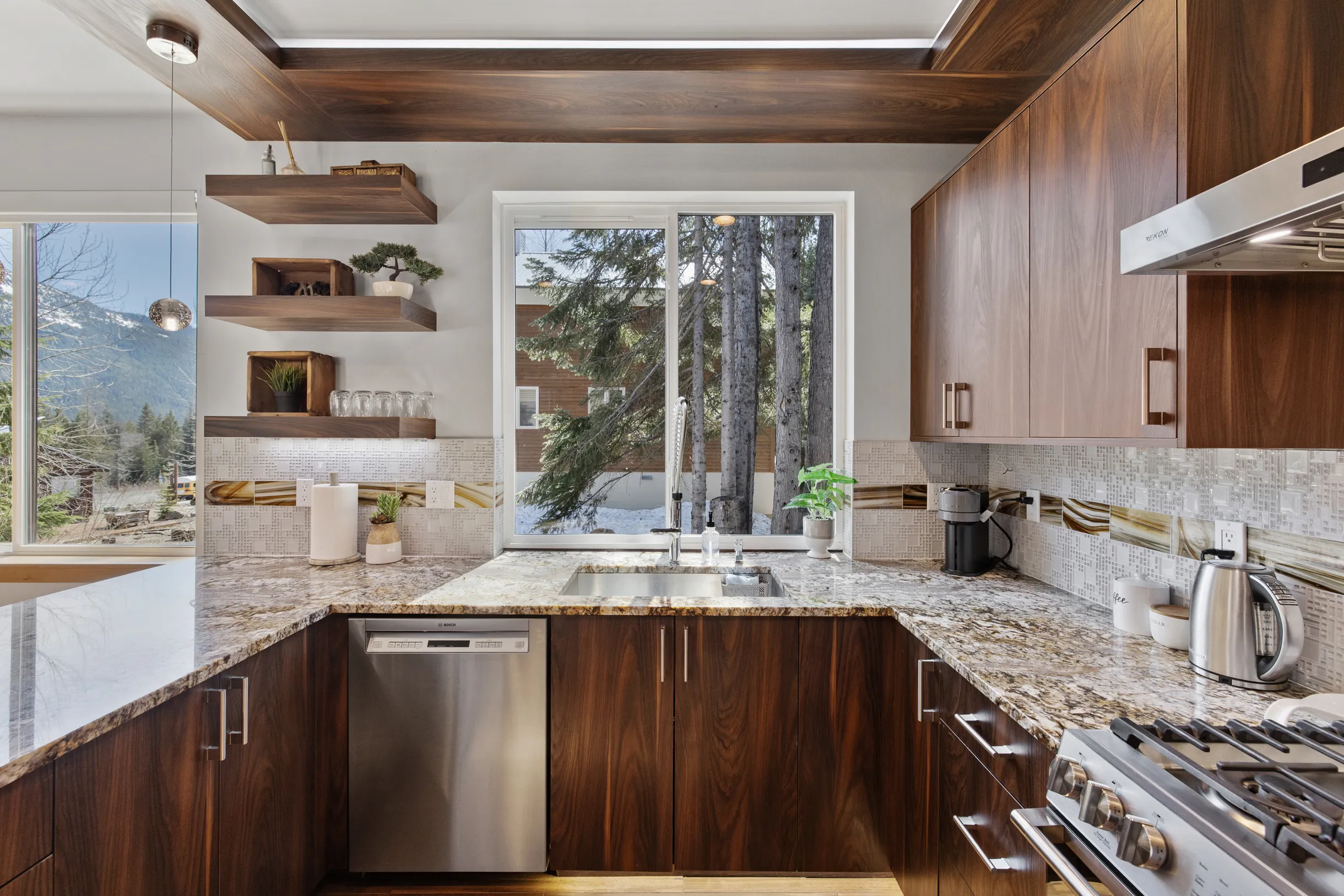 Wander Snoqualmie Pass #81