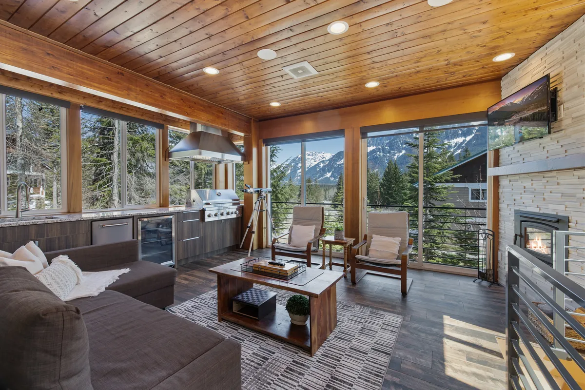 Wander Snoqualmie Pass