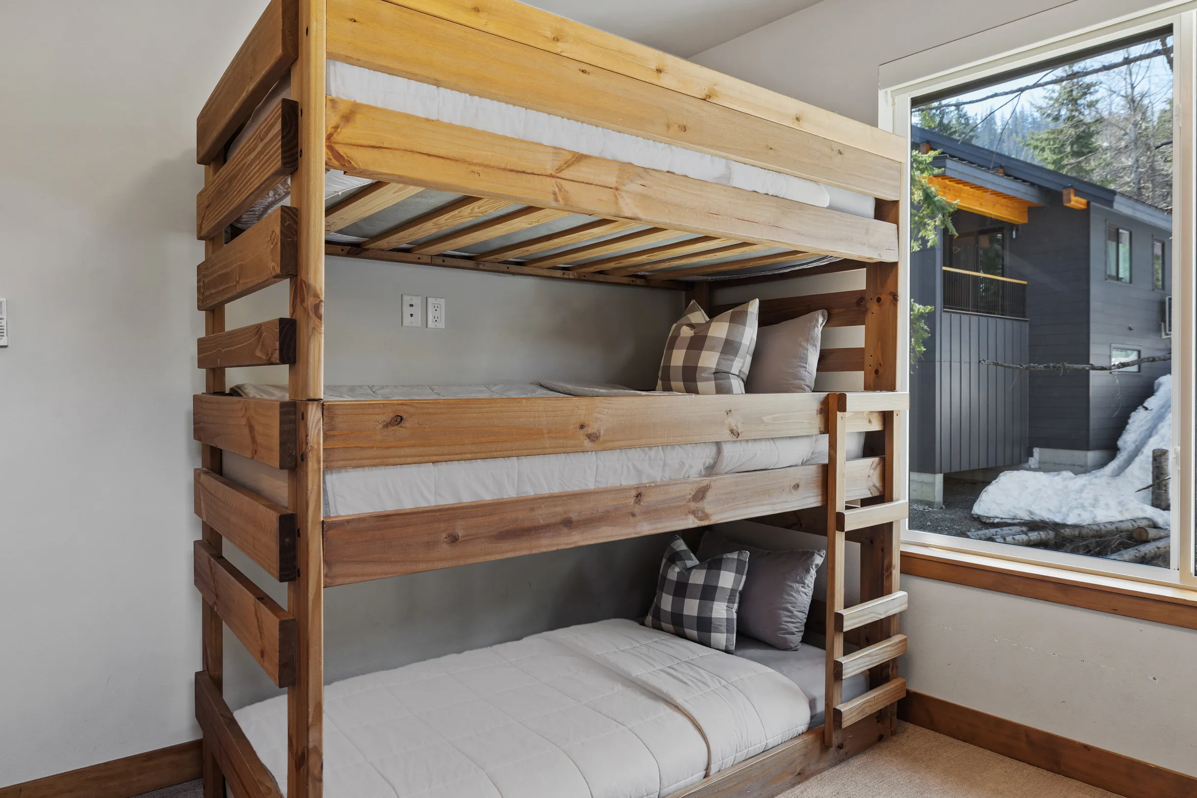 Wander Snoqualmie Pass #89