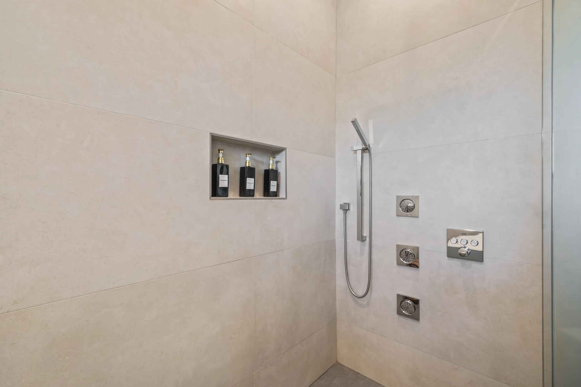 Wander Alexander Springs #60