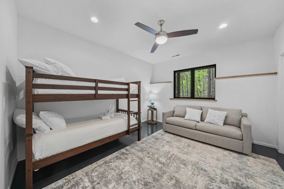 Bedroom 5 image