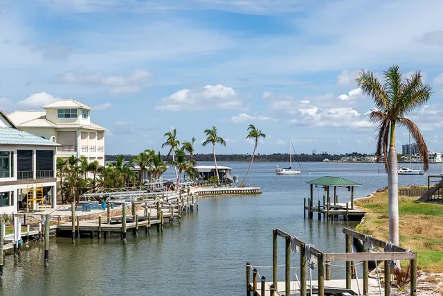 Wander Fort Myers Breeze #5