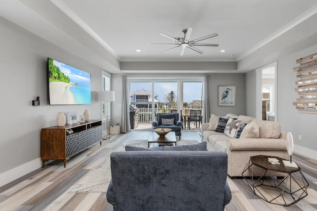 Wander Fort Myers Pearl