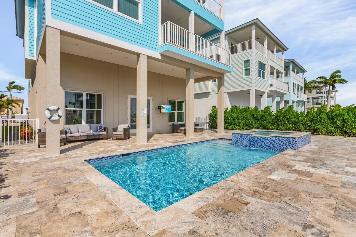 Wander Fort Myers Pearl #15