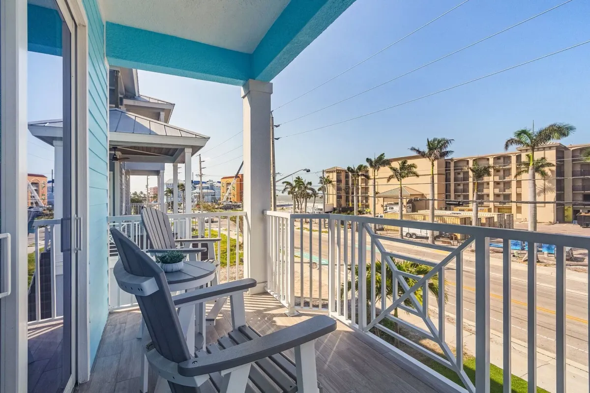 Wander Fort Myers Pearl #16