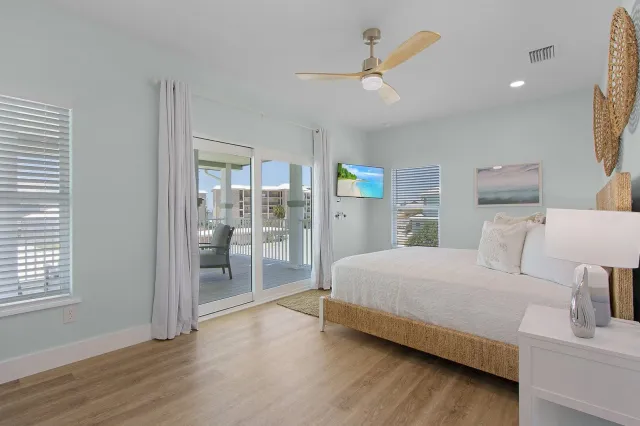 Bedroom 1 image 1