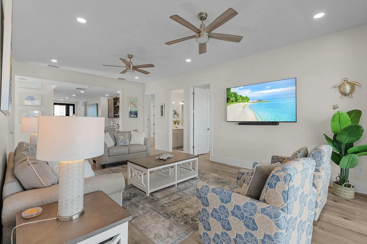 Wander Fort Myers Oasis #32