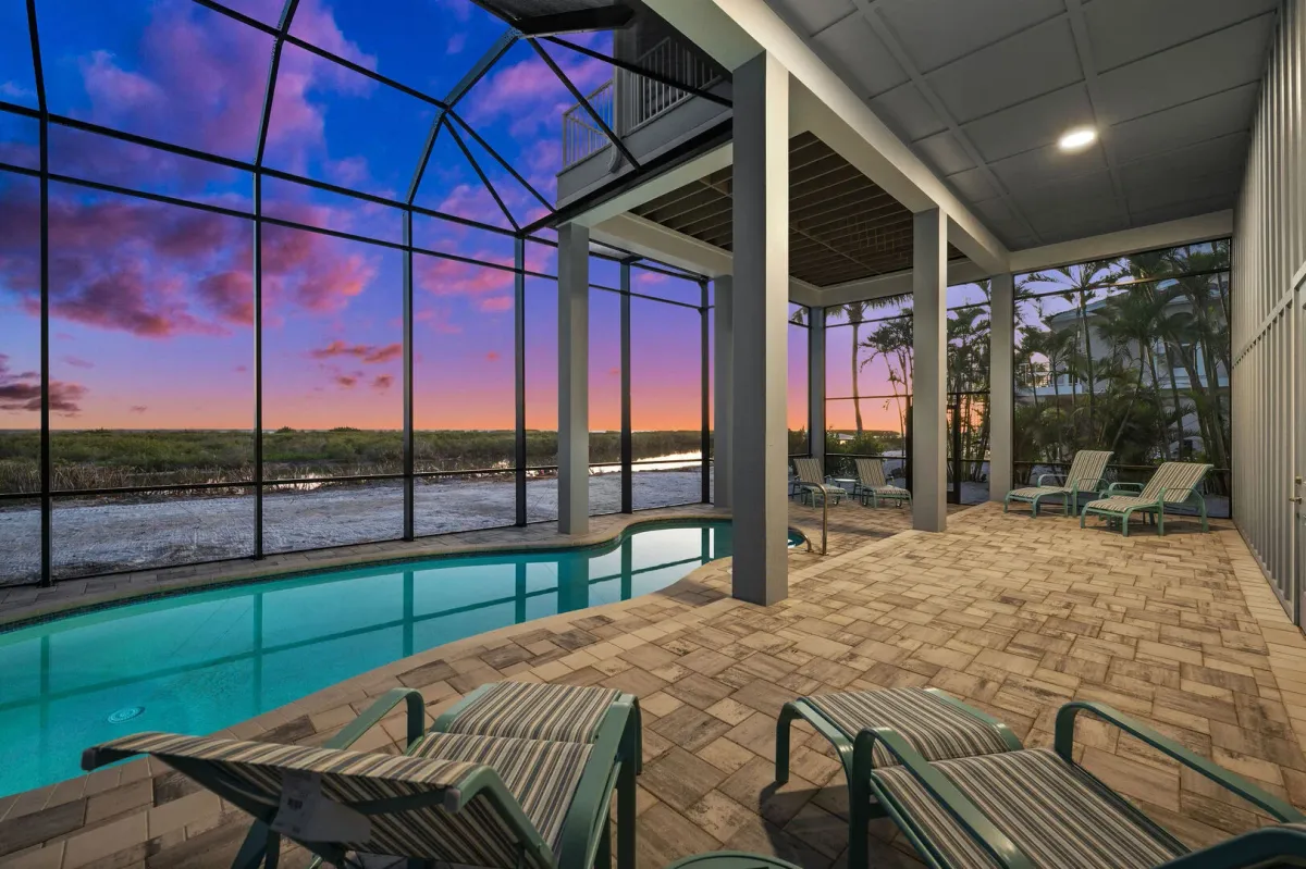 8214 Papa's Boat House Private Beach House: Heated Pool & Ocean #4