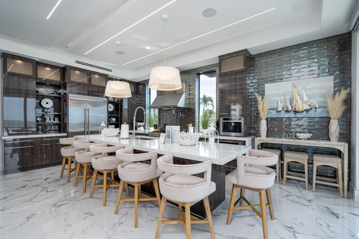 Wander Fort Myers Tides