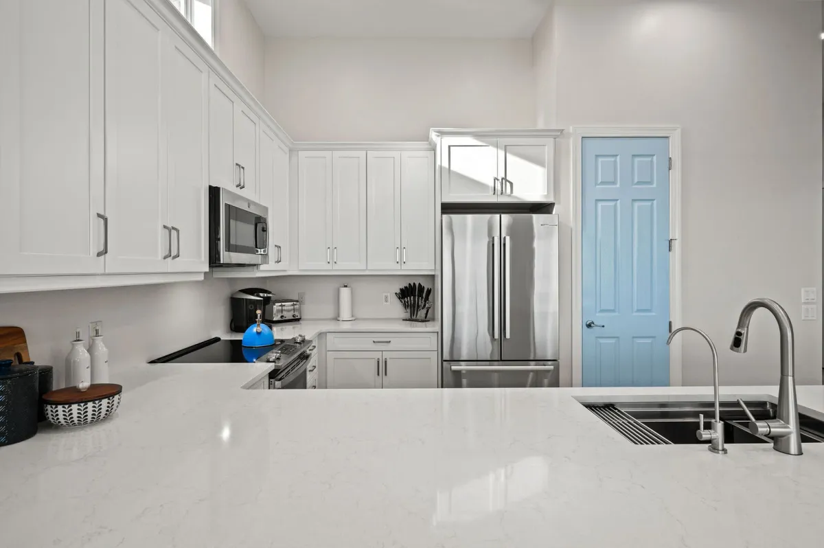 8214 Papa's Boat House Private Beach House: Heated Pool & Ocean #24