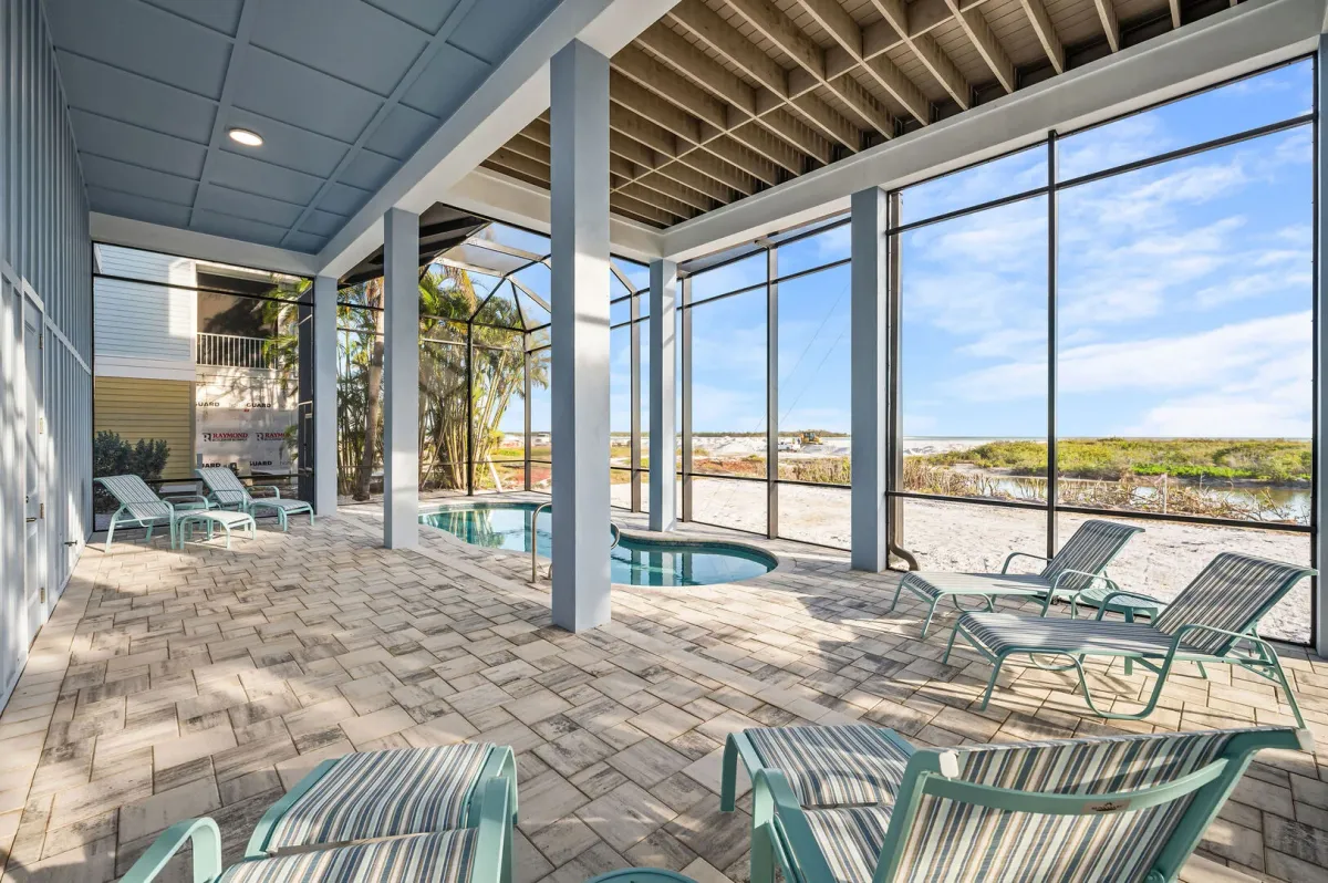 8214 Papa's Boat House Private Beach House: Heated Pool & Ocean #27