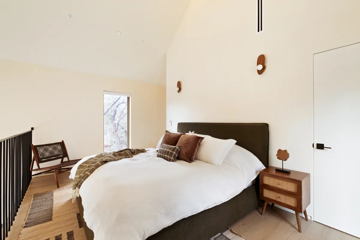 Bedroom 3 image