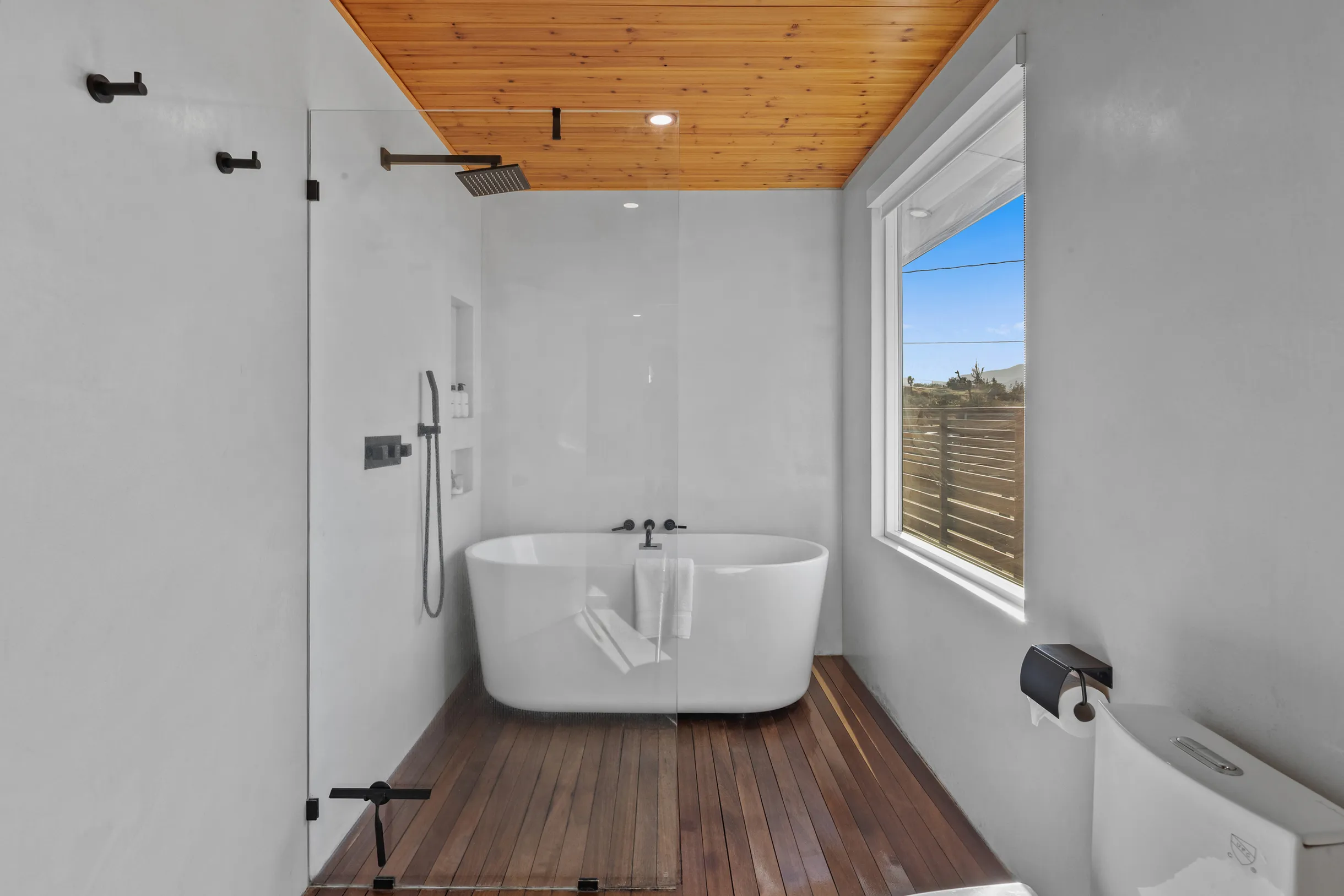 Calico Landing, Desert Pool + Spa Retreat #44