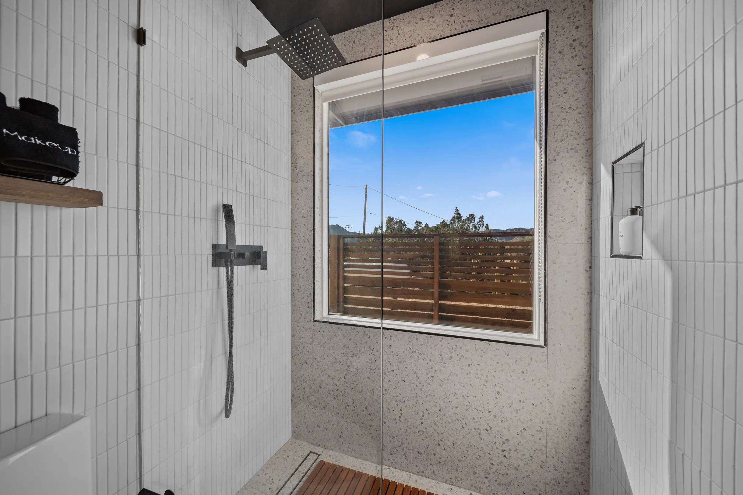 Calico Landing, Desert Pool + Spa Retreat #46