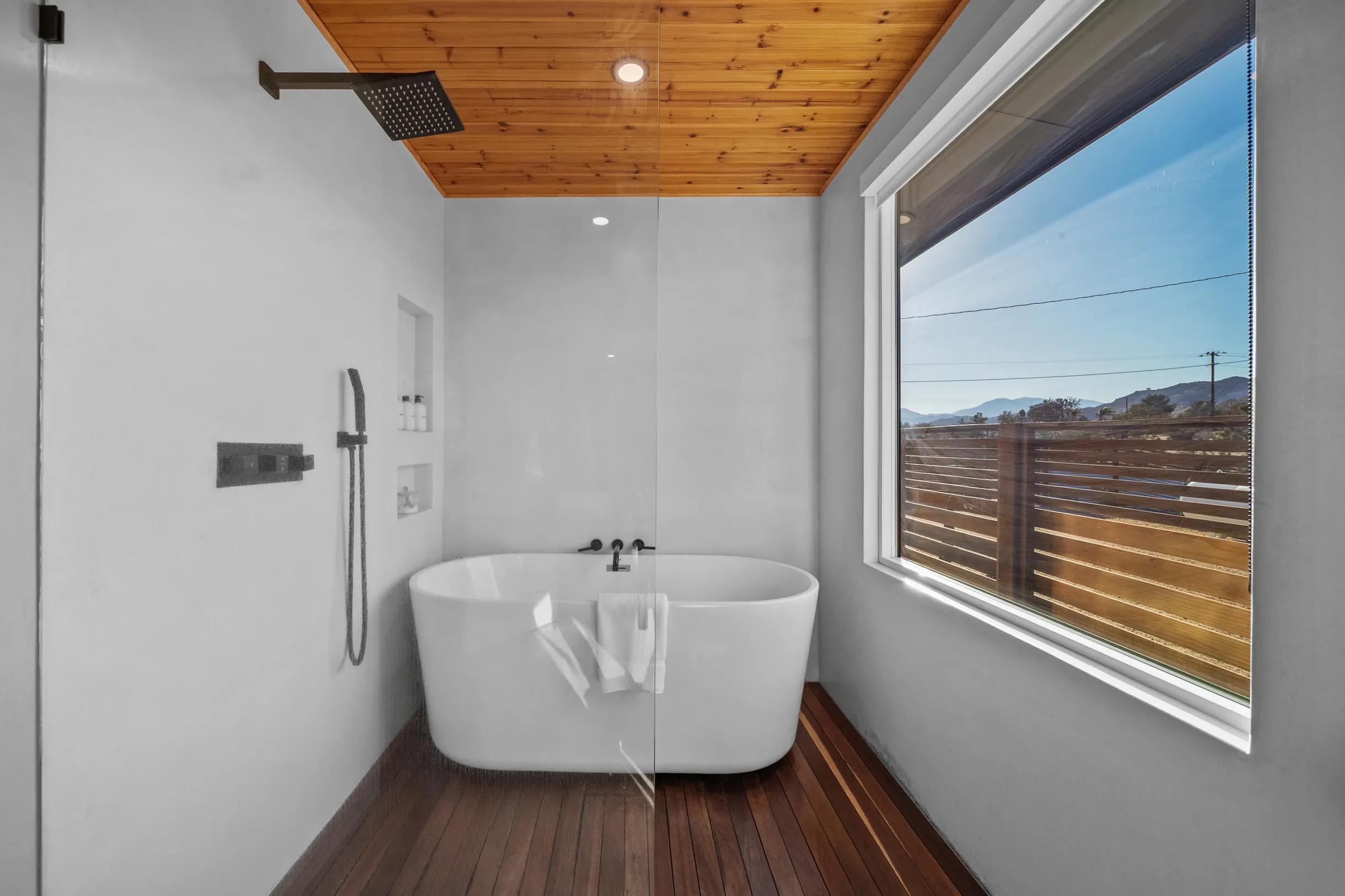 Calico Landing, Desert Pool + Spa Retreat #10