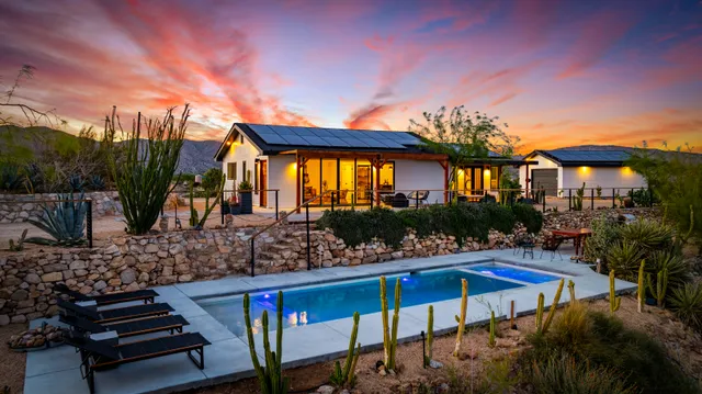 Wander Yucca Valley Oasis