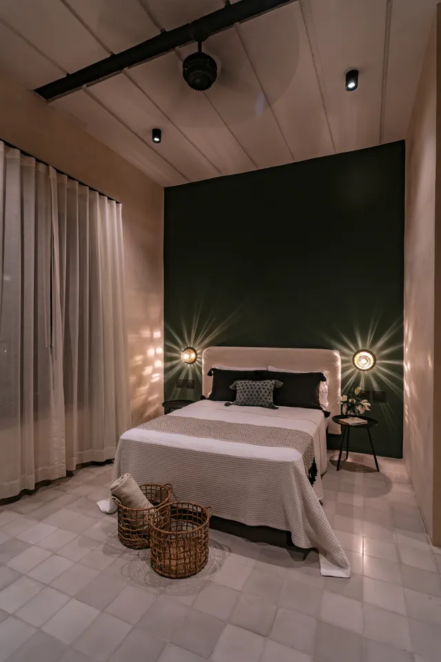 Bedroom 1 image 1