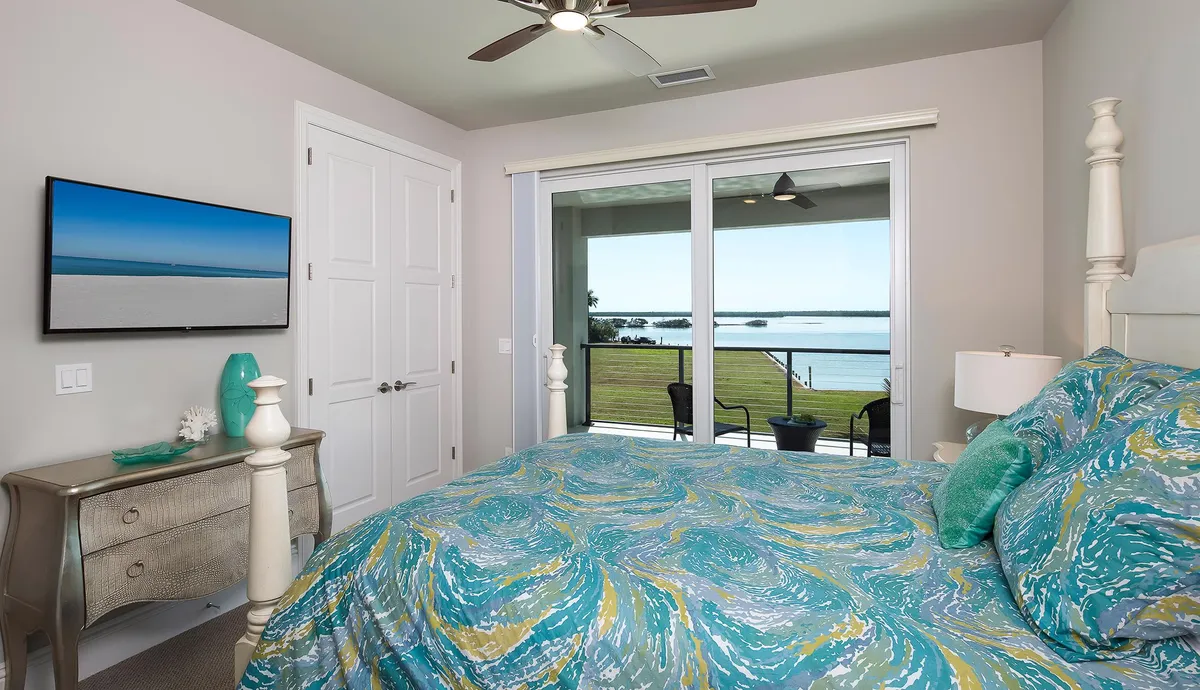 Bedroom 5 image