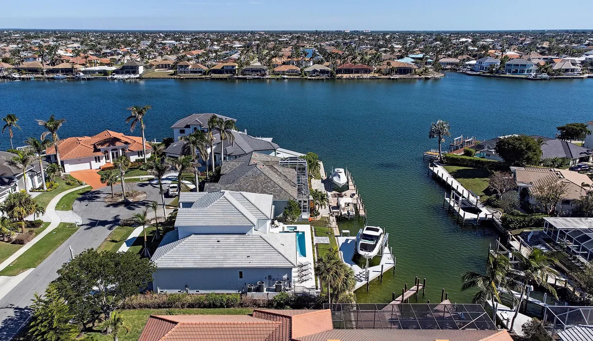 Wander Marco Haven #5