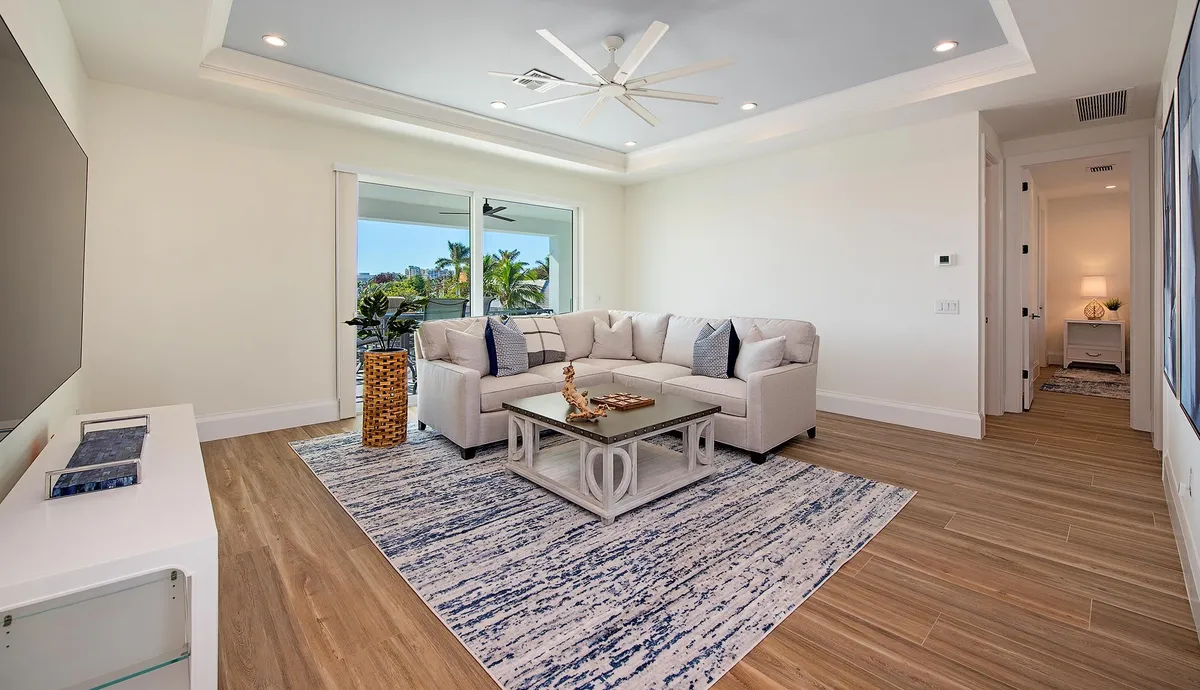 Wander Marco Haven #13