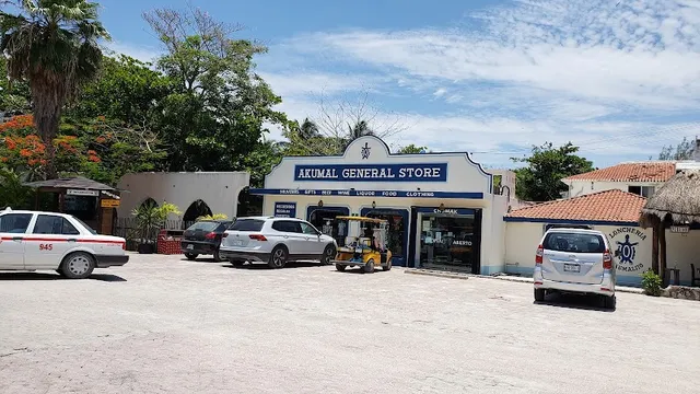 Super Market Chomak Akumal General Store