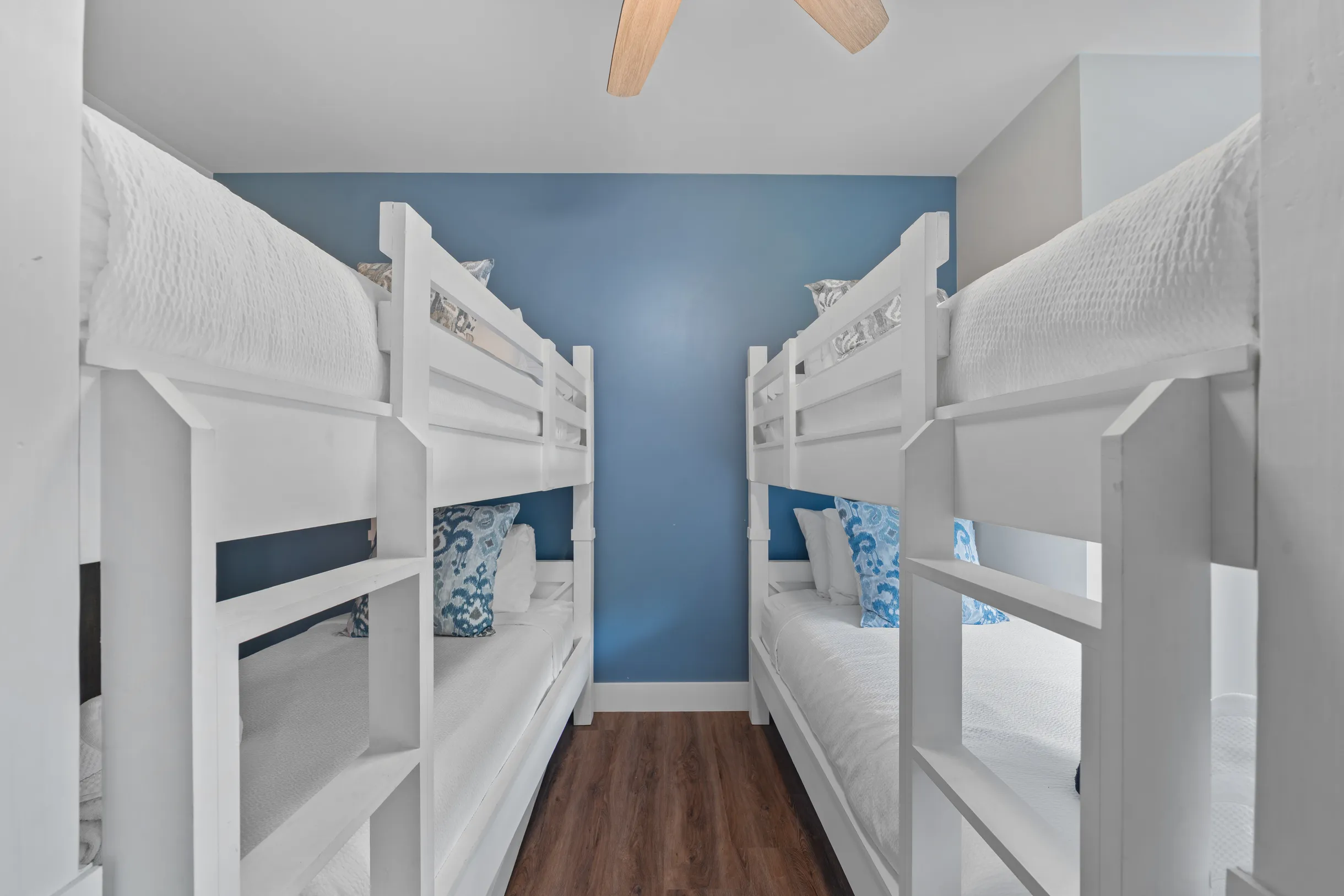 Wander Lake Lure Waters #34