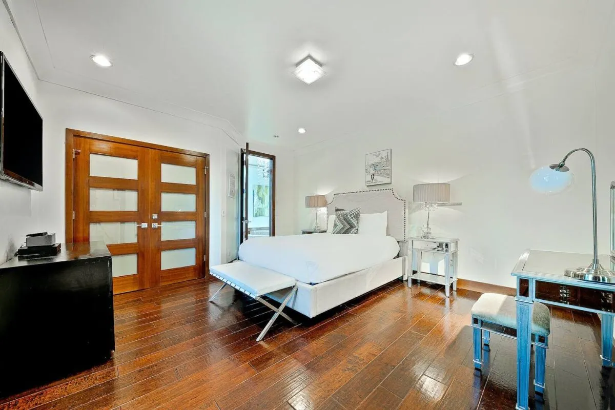 Bedroom 4 image