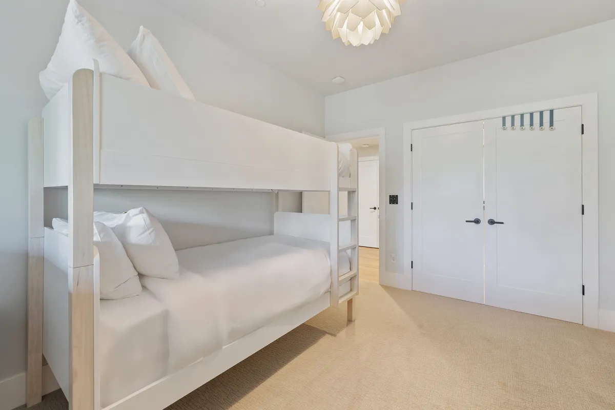 Bunk Bedroom image