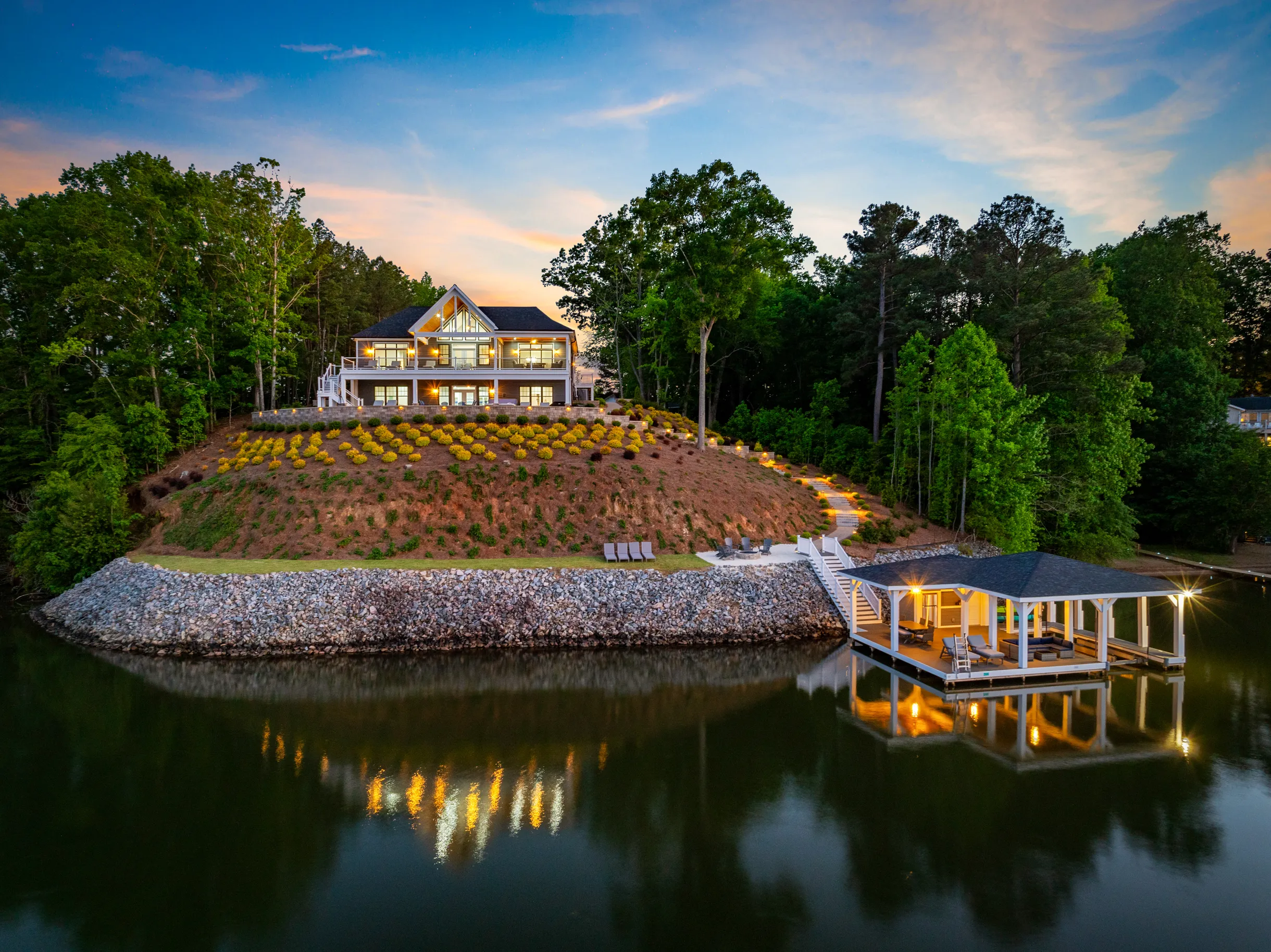 Wander Gaston Shores