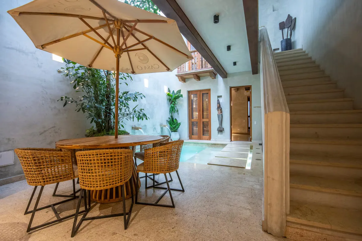 Wander Cartagena Palms #4